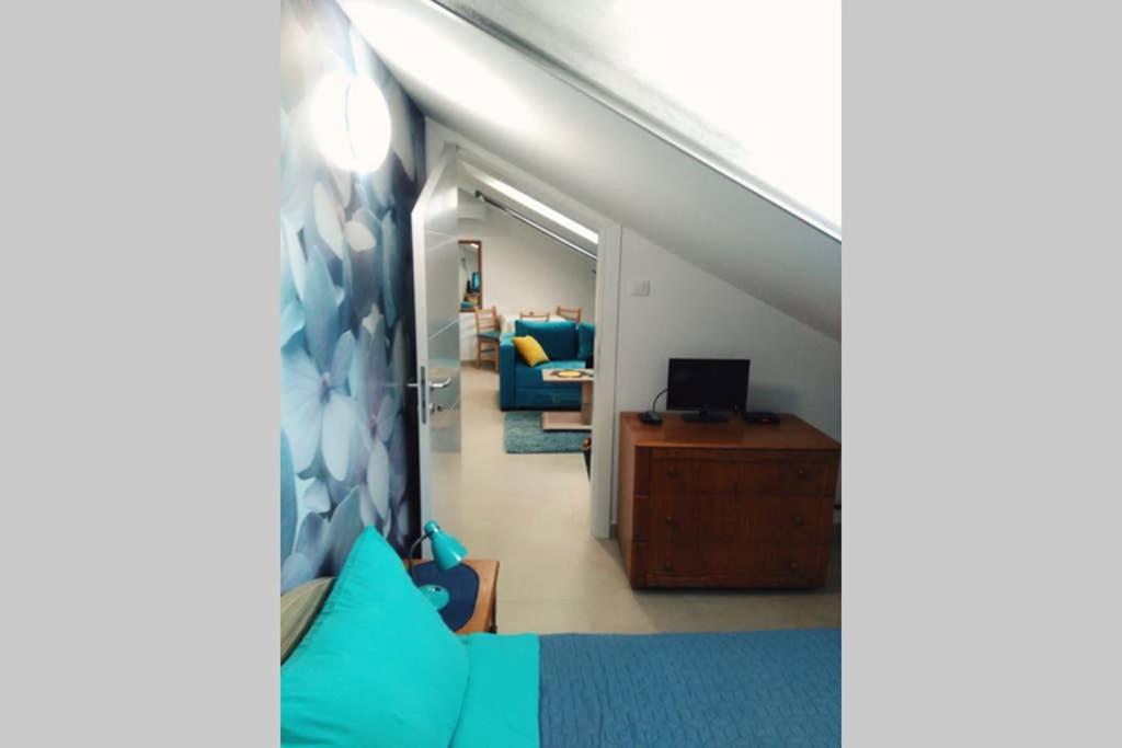 Apartman Santorini Нови Сад Екстериор снимка